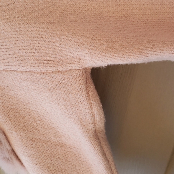 SIONI Sweater - Picture 3 of 10